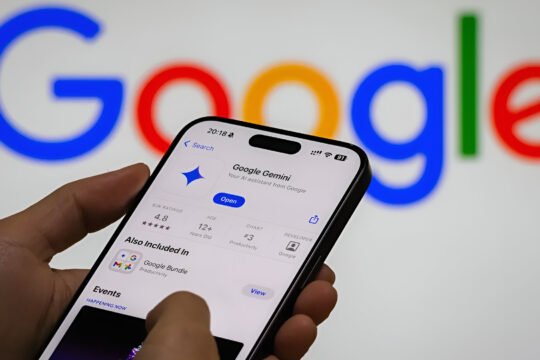 Google tests AI Mode