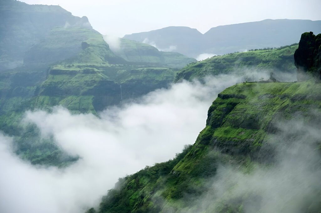Monsoon Travel Guide 2025: 7 Safe, Scenic, and Stress-Free Destinations to Explore in India’s Rainy Season