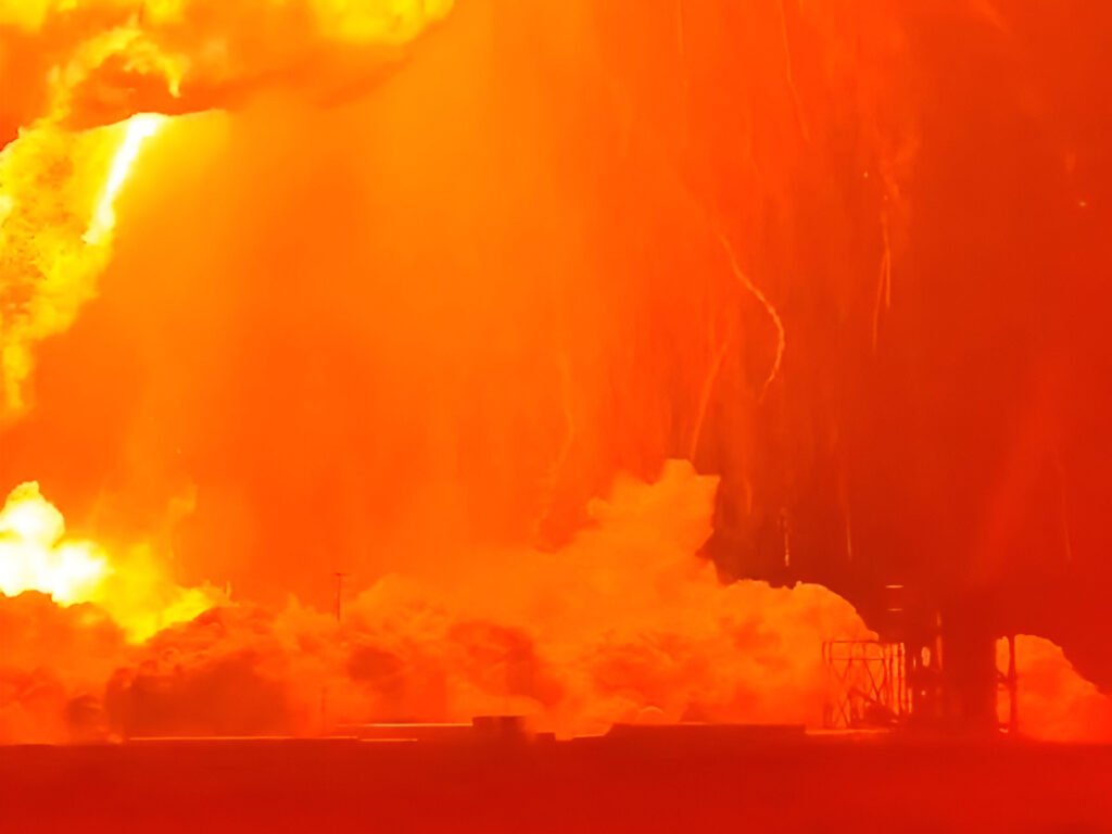 SpaceX: Starship Destroyed in Massive Explosion During Testing