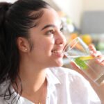 Is Sparkling Water Truly Healthy? A Nutritionist Reveals the Rewards and hazards.