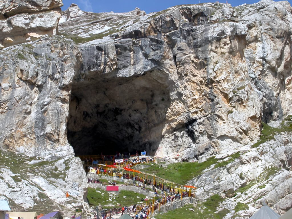 Conquering the Pissu Top: The Toughest Climb of the Amarnath Yatra