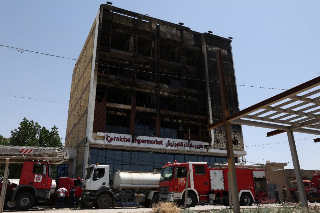 Devastating Fire in Iraq's Al-Kut Mall Claims More Than 60 Lives